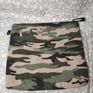 Camoflauge Travel Case Pouch Clutch